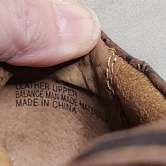 Born B.O.C. Women’s Brown Leather Clogs Size 7.5 - Picture 9 of 9